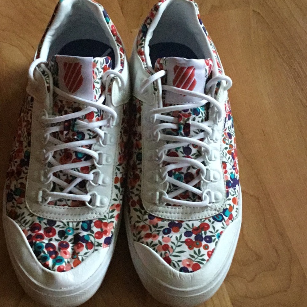 K-Swiss